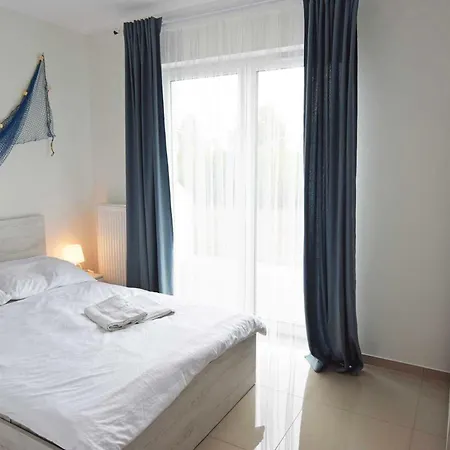 Tropicana Apartment *
